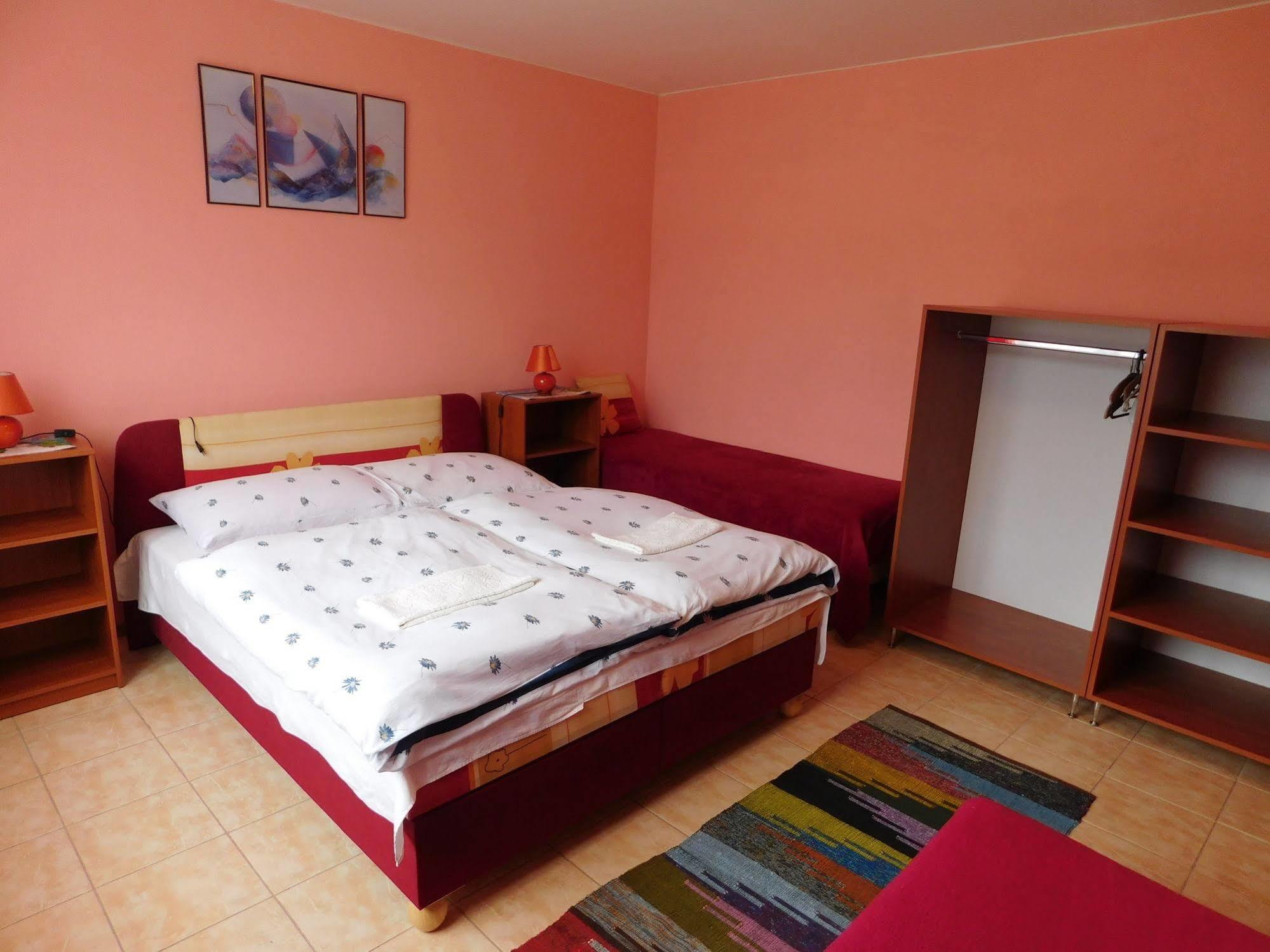 Apartmany Tania Závažná Poruba Bagian luar foto
