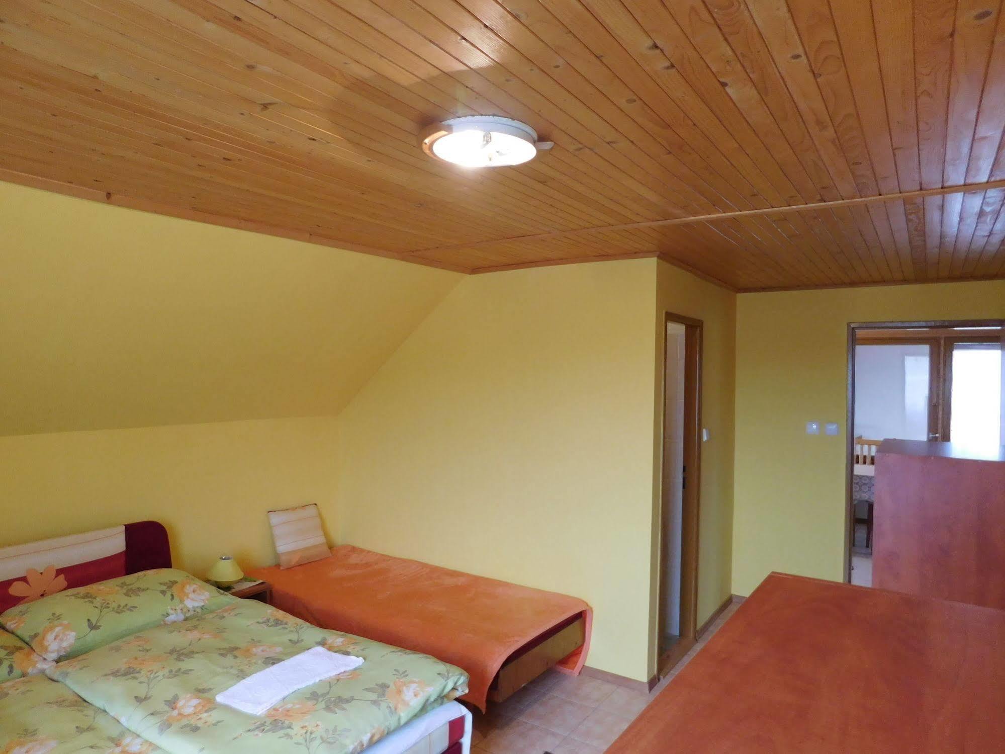 Apartmany Tania Závažná Poruba Bagian luar foto