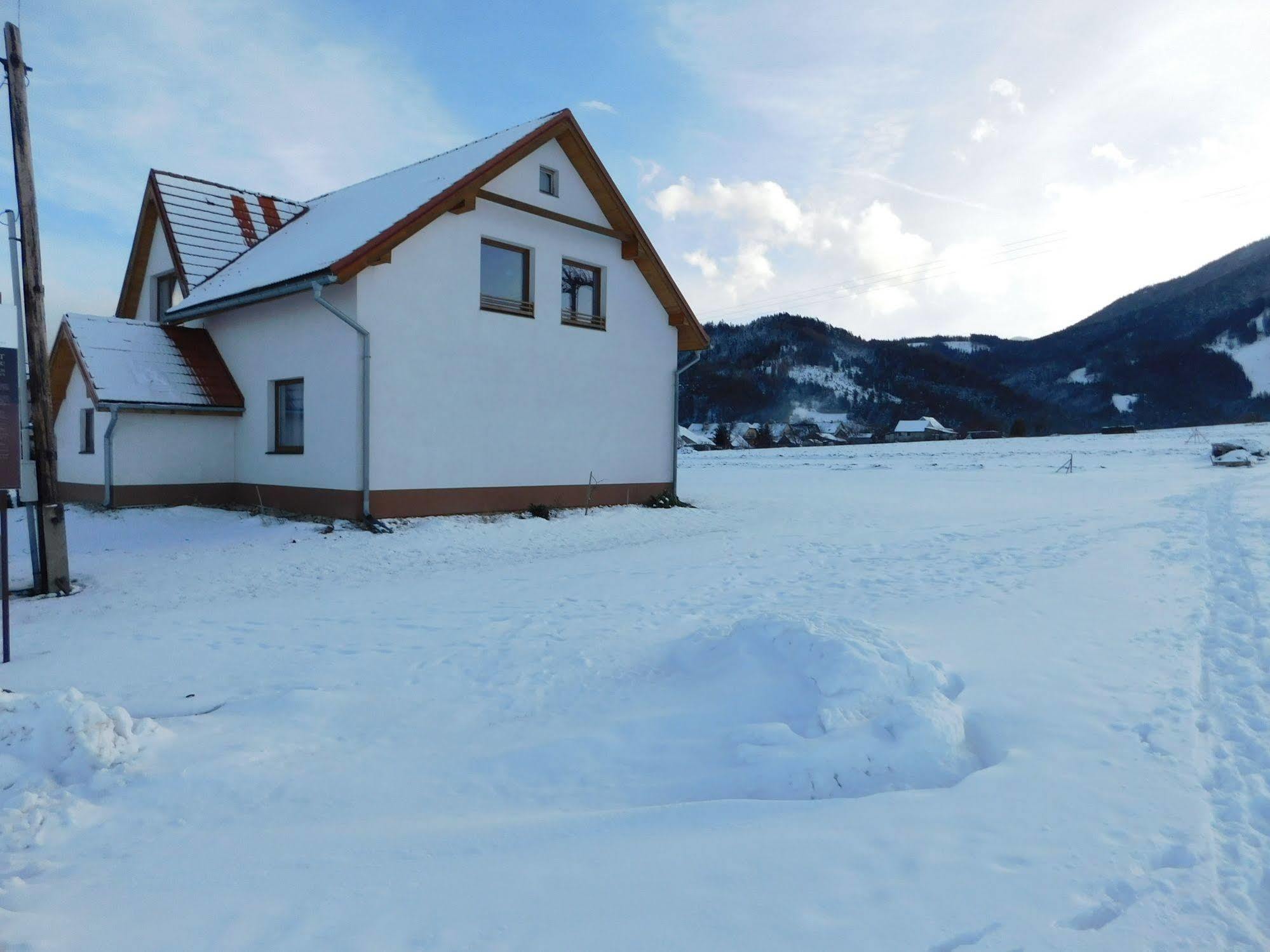 Apartmany Tania Závažná Poruba Bagian luar foto